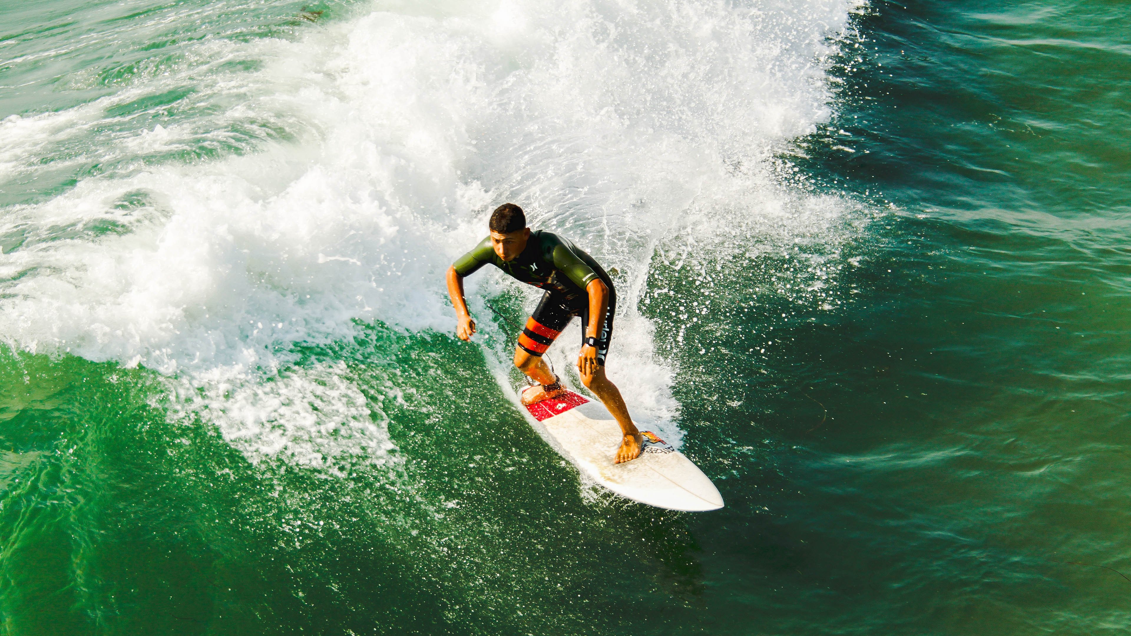 足球比赛中防守端的战术如何演绎？，足球防守战术五大原则